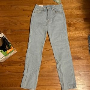 H&M Vintage Straight Jeans. Size US 4.